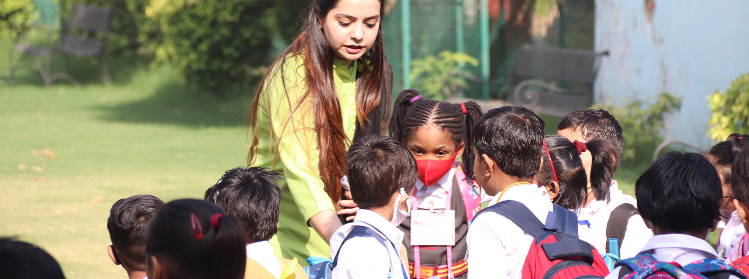 School Girl Song Xxx Vidoes - St. Xavier's Sr. Sec. School, 4, Raj Niwas Marg, Delhi